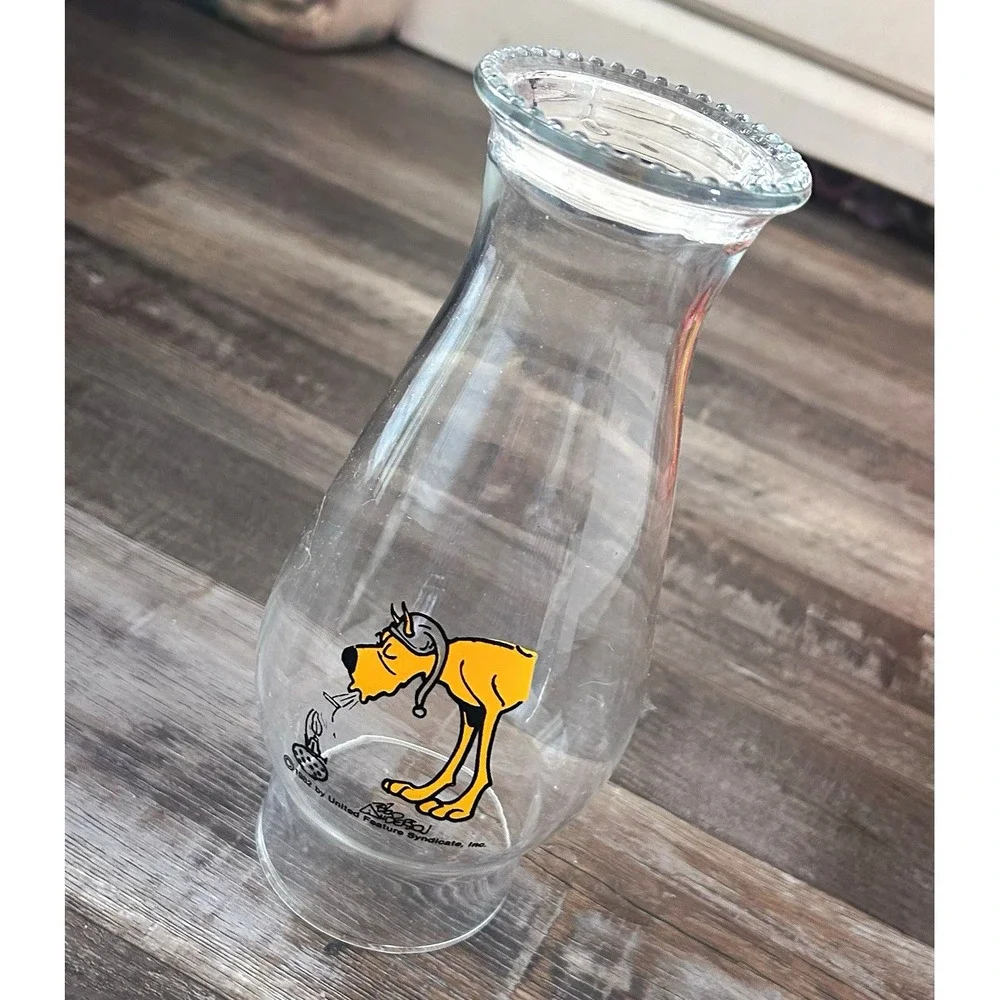 Vintage Garfield 1982 Clear Glass Carafe 16 oz Beaded Rim Cartoon Graphic